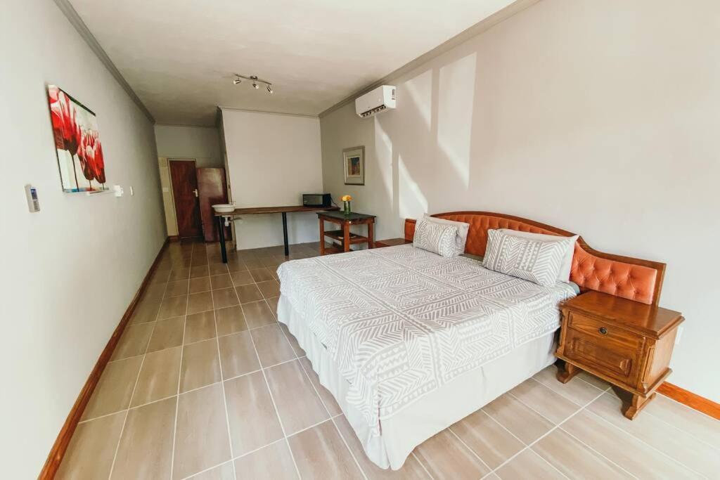 Le Grec Wine Tram Apartment Franschhoek Dış mekan fotoğraf